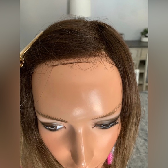 Ombre/Rooted Noriko Taylor lace front wig - Picture 6 of 12